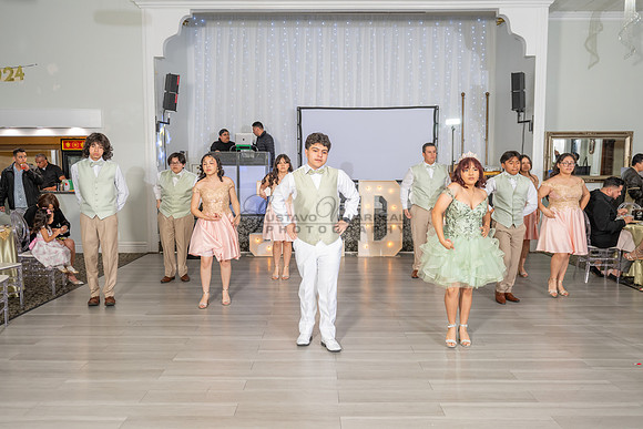 Jade Perez quinceanera celebration photography, videography in Montebello Ca, Whittier Ca by Gustavo Villarreal Photography, 323-633-8283, www.gvphotoandvideo.com