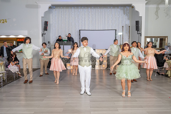 Jade Perez quinceanera celebration photography, videography in Montebello Ca, Whittier Ca by Gustavo Villarreal Photography, 323-633-8283, www.gvphotoandvideo.com