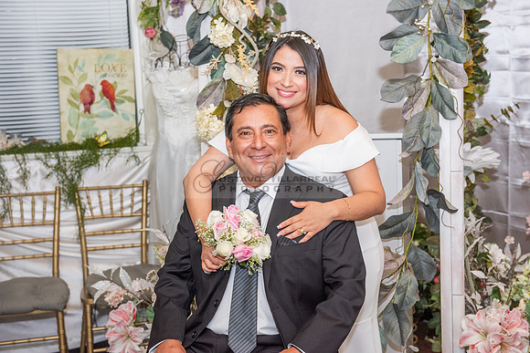 Meybelin and Eduardo Boda civil en La ciudad de Whittier Ca. fotografías de Gustavo Villarreal 323-633-8283