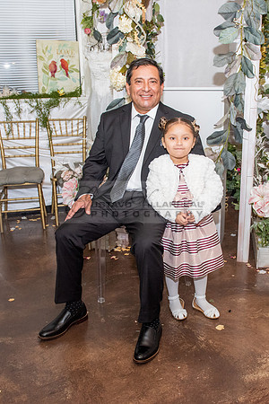 Meybelin and Eduardo Boda civil en La ciudad de Whittier Ca. fotografías de Gustavo Villarreal 323-633-8283