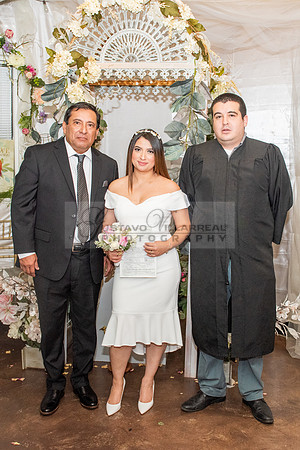 Meybelin and Eduardo Boda civil en La ciudad de Whittier Ca. fotografías de Gustavo Villarreal 323-633-8283