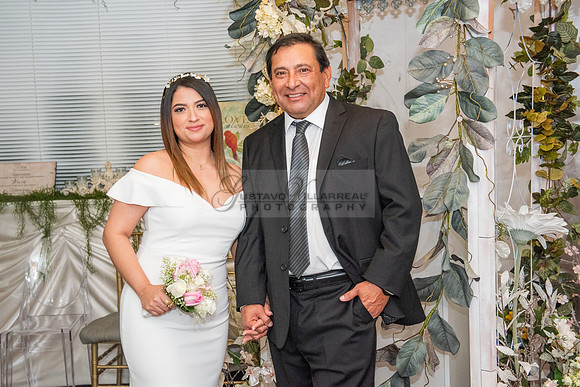 Meybelin and Eduardo Boda civil en La ciudad de Whittier Ca. fotografías de Gustavo Villarreal 323-633-8283