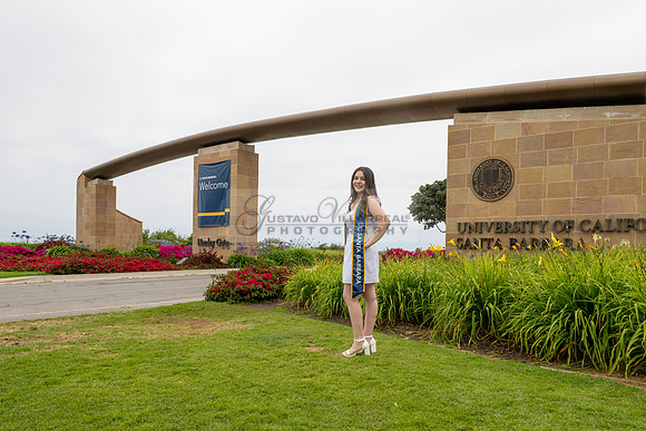 Lauren Berry graduation photos, portraits at UCSB Santa Barbara Ca. Gustavo Villarreal Photography, 323-633-8283