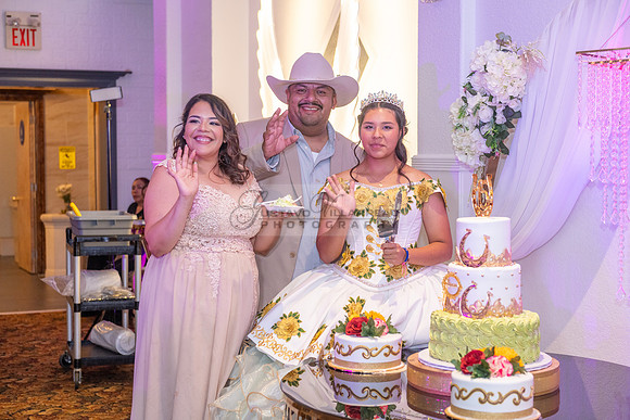 Arianna Tejada quinceanera celebration, photography, videography at Our lady of Guadalupe in El Monte Ca, Fiesta Mexican banquet Hall Montclair Ca, Gustavo Villarreal photo and video, 323-633-8283, ww