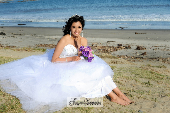 QUINCEANERAS, SWEET SIXTEENS, 18TH BIRTHDAY DEBUT, photography and video service, weddings, family portraits, business headshots, photography studio in Whittier Ca, 323-633-8283