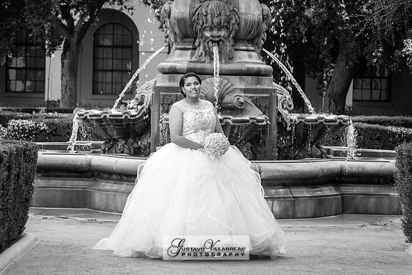 QUINCEANERAS, SWEET SIXTEENS, 18TH BIRTHDAY DEBUT, photography and video service, weddings, family portraits, business headshots, photography studio in Whittier Ca, 323-633-8283