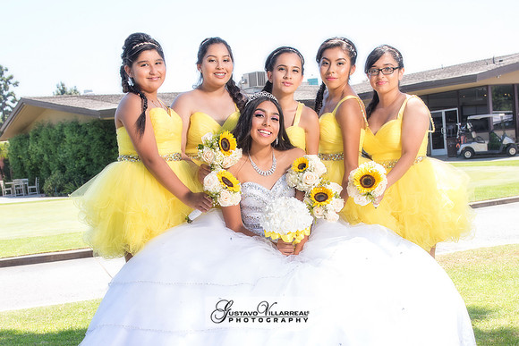 QUINCEANERAS, SWEET SIXTEENS, 18TH BIRTHDAY DEBUT, photography and video service, weddings, family portraits, business headshots, photography studio in Whittier Ca, 323-633-8283