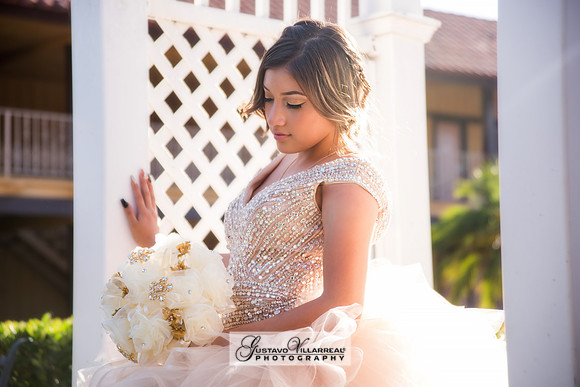 QUINCEANERAS, SWEET SIXTEENS, 18TH BIRTHDAY DEBUT, photography and video service, weddings, family portraits, business headshots, photography studio in Whittier Ca, 323-633-8283