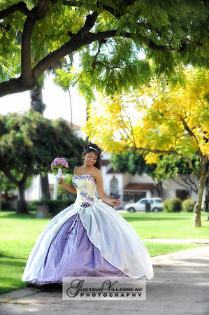 QUINCEANERAS, SWEET SIXTEENS, 18TH BIRTHDAY DEBUT, photography and video service, weddings, family portraits, business headshots, photography studio in Whittier Ca, 323-633-8283