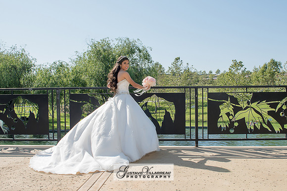 QUINCEANERAS, SWEET SIXTEENS, 18TH BIRTHDAY DEBUT, photography and video service, weddings, family portraits, business headshots, photography studio in Whittier Ca, 323-633-8283
