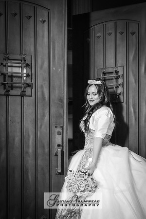 QUINCEANERAS, SWEET SIXTEENS, 18TH BIRTHDAY DEBUT, photography and video service, weddings, family portraits, business headshots, photography studio in Whittier Ca, 323-633-8283
