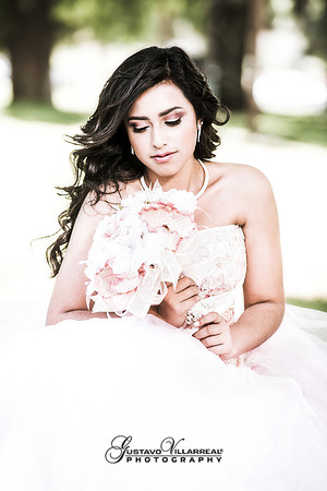 QUINCEANERAS, SWEET SIXTEENS, 18TH BIRTHDAY DEBUT, photography and video service, weddings, family portraits, business headshots, photography studio in Whittier Ca, 323-633-8283
