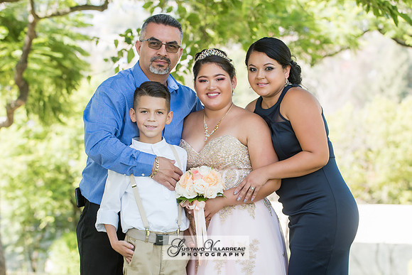 QUINCEANERAS, SWEET SIXTEENS, 18TH BIRTHDAY DEBUT, photography and video service, weddings, family portraits, business headshots, photography studio in Whittier Ca, 323-633-8283
