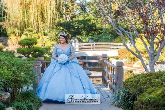 QUINCEANERAS, SWEET SIXTEENS, 18TH BIRTHDAY DEBUT, photography and video service, weddings, family portraits, business headshots, photography studio in Whittier Ca, 323-633-8283
