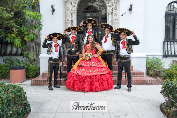 QUINCEANERAS, SWEET SIXTEENS, 18TH BIRTHDAY DEBUT, photography and video service, weddings, family portraits, business headshots, photography studio in Whittier Ca, 323-633-8283
