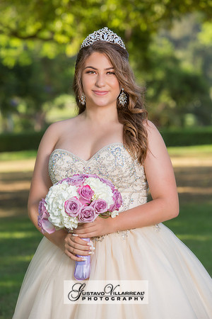 QUINCEANERAS, SWEET SIXTEENS, 18TH BIRTHDAY DEBUT, photography and video service, weddings, family portraits, business headshots, photography studio in Whittier Ca, 323-633-8283