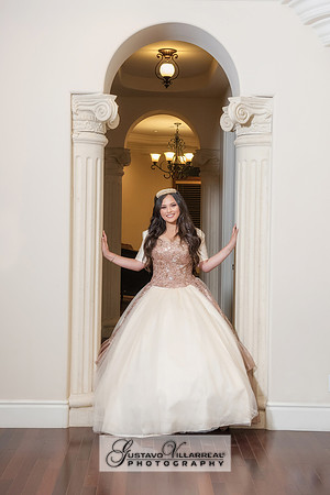 QUINCEANERAS, SWEET SIXTEENS, 18TH BIRTHDAY DEBUT, photography and video service, weddings, family portraits, business headshots, photography studio in Whittier Ca, 323-633-8283