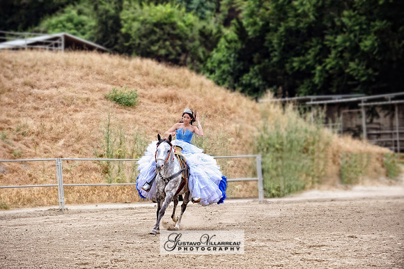 QUINCEANERAS, SWEET SIXTEENS, 18TH BIRTHDAY DEBUT, photography and video service, weddings, family portraits, business headshots, photography studio in Whittier Ca, 323-633-8283