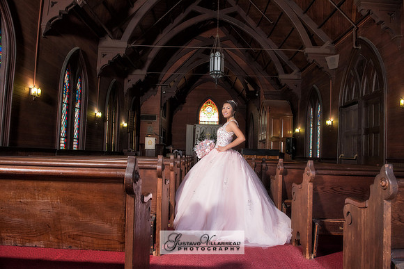 QUINCEANERAS, SWEET SIXTEENS, 18TH BIRTHDAY DEBUT, photography and video service, weddings, family portraits, business headshots, photography studio in Whittier Ca, 323-633-8283