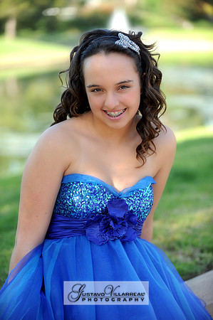 QUINCEANERAS, SWEET SIXTEENS, 18TH BIRTHDAY DEBUT, photography and video service, weddings, family portraits, business headshots, photography studio in Whittier Ca, 323-633-8283