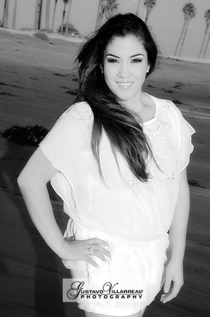 QUINCEANERAS, SWEET SIXTEENS, 18TH BIRTHDAY DEBUT, photography and video service, weddings, family portraits, business headshots, photography studio in Whittier Ca, 323-633-8283
