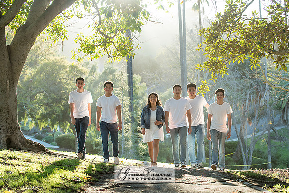 QUINCEANERAS, SWEET SIXTEENS, 18TH BIRTHDAY DEBUT, photography and video service, weddings, family portraits, business headshots, photography studio in Whittier Ca, 323-633-8283