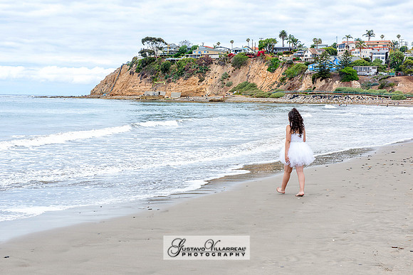 QUINCEANERAS, SWEET SIXTEENS, 18TH BIRTHDAY DEBUT, photography and video service, weddings, family portraits, business headshots, photography studio in Whittier Ca, 323-633-8283