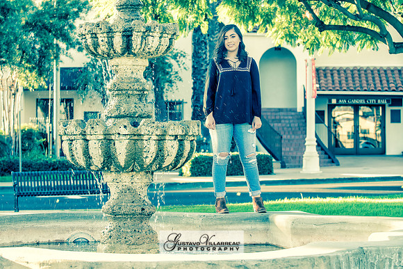 QUINCEANERAS, SWEET SIXTEENS, 18TH BIRTHDAY DEBUT, photography and video service, weddings, family portraits, business headshots, photography studio in Whittier Ca, 323-633-8283