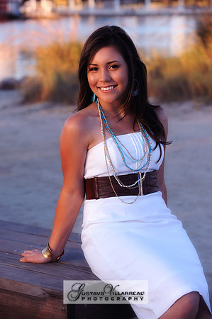 QUINCEANERAS, SWEET SIXTEENS, 18TH BIRTHDAY DEBUT, photography and video service, weddings, family portraits, business headshots, photography studio in Whittier Ca, 323-633-8283