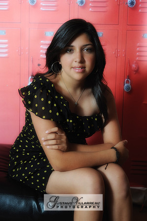 QUINCEANERAS, SWEET SIXTEENS, 18TH BIRTHDAY DEBUT, photography and video service, weddings, family portraits, business headshots, photography studio in Whittier Ca, 323-633-8283