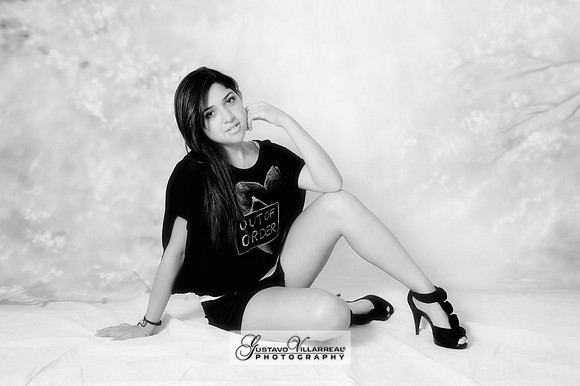 QUINCEANERAS, SWEET SIXTEENS, 18TH BIRTHDAY DEBUT, photography and video service, weddings, family portraits, business headshots, photography studio in Whittier Ca, 323-633-8283