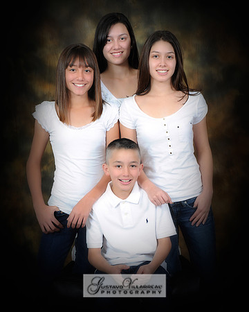 FAMILY PORTRAITS-photography and video service, Quinceaneras, Sweet Sixteens, Family Portraits, Business Headshots, photography studio in Whittier Ca 323-633-8283