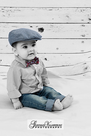 BABY PHOTOS-photography and video service, Quinceaneras, Sweet Sixteens, Family Portraits, Business Headshots, photography studio in Whittier Ca 323-633-8283