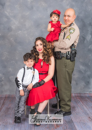 FAMILY PORTRAITS-photography and video service, Quinceaneras, Sweet Sixteens, Family Portraits, Business Headshots, photography studio in Whittier Ca 323-633-8283