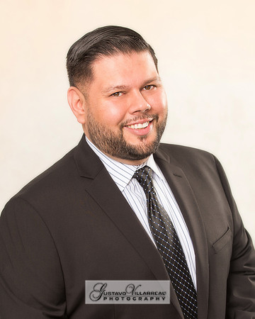 BUSINESS HEADSHOTS-photography and video service, Quinceaneras, Sweet Sixteens, Family Portraits, photography studio in Whittier Ca 323-633-8283