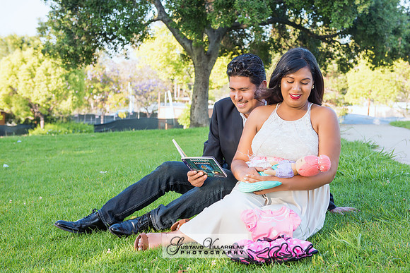 FAMILY PORTRAITS-photography and video service, Quinceaneras, Sweet Sixteens, Family Portraits, Business Headshots, photography studio in Whittier Ca 323-633-8283