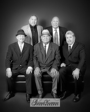 FAMILY PORTRAITS-photography and video service, Quinceaneras, Sweet Sixteens, Family Portraits, Business Headshots, photography studio in Whittier Ca 323-633-8283
