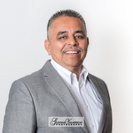 BUSINESS HEADSHOTS-photography and video service, Quinceaneras, Sweet Sixteens, Family Portraits, photography studio in Whittier Ca 323-633-8283