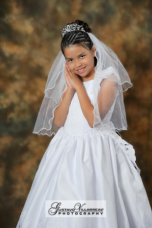 FAMILY PORTRAITS-photography and video service, Quinceaneras, Sweet Sixteens, Family Portraits, Business Headshots, photography studio in Whittier Ca 323-633-8283
