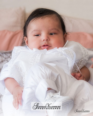 FAMILY PORTRAITS-photography and video service, Quinceaneras, Sweet Sixteens, Family Portraits, Business Headshots, photography studio in Whittier Ca 323-633-8283