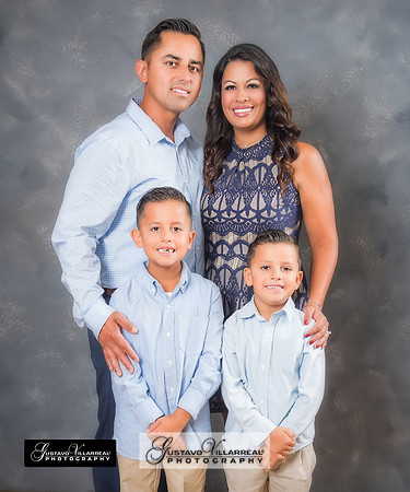 FAMILY PORTRAITS-photography and video service, Quinceaneras, Sweet Sixteens, Family Portraits, Business Headshots, photography studio in Whittier Ca 323-633-8283