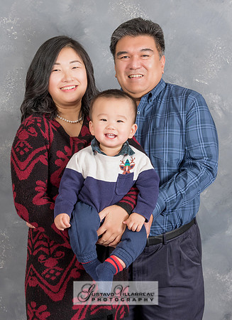 FAMILY PORTRAITS-photography and video service, Quinceaneras, Sweet Sixteens, Family Portraits, Business Headshots, photography studio in Whittier Ca 323-633-8283