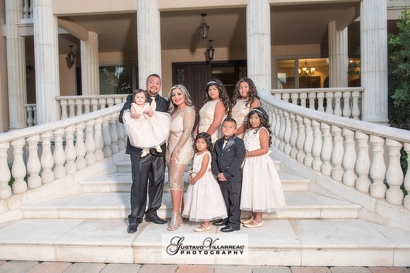 FAMILY PORTRAITS-photography and video service, Quinceaneras, Sweet Sixteens, Family Portraits, Business Headshots, photography studio in Whittier Ca 323-633-8283