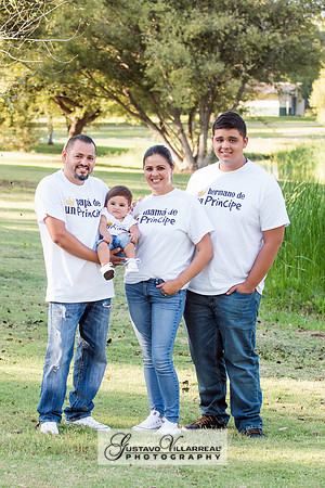 FAMILY PORTRAITS-photography and video service, Quinceaneras, Sweet Sixteens, Family Portraits, Business Headshots, photography studio in Whittier Ca 323-633-8283
