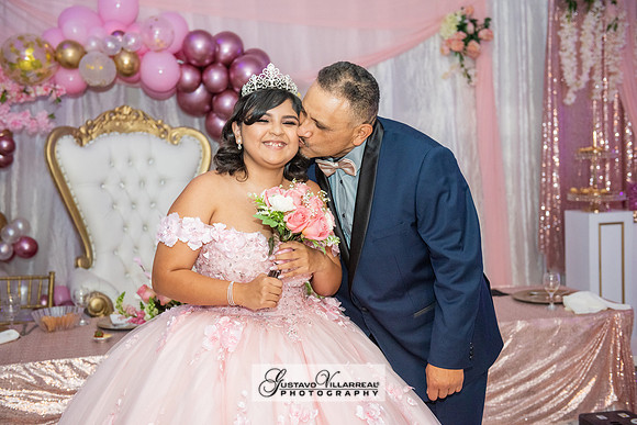 Brianna Villafan Quinceanera photography and video at Kenneth Hahn State Park in Los Angeles Ca, Salehs Palace reception hall in Whittier Ca by Gustavo Villarreal photography