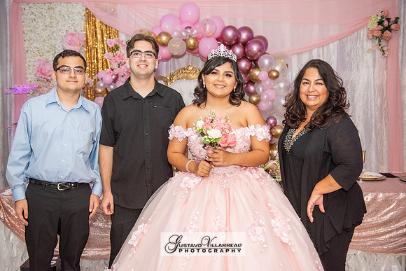 Brianna Villafan Quinceanera photography and video at Kenneth Hahn State Park in Los Angeles Ca, Salehs Palace reception hall in Whittier Ca by Gustavo Villarreal photography