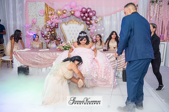 Brianna Villafan Quinceanera photography and video at Kenneth Hahn State Park in Los Angeles Ca, Salehs Palace reception hall in Whittier Ca by Gustavo Villarreal photography