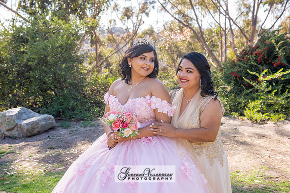 Brianna Villafan Quinceanera photography and video at Kenneth Hahn State Park in Los Angeles Ca, Salehs Palace reception hall in Whittier Ca by Gustavo Villarreal photography