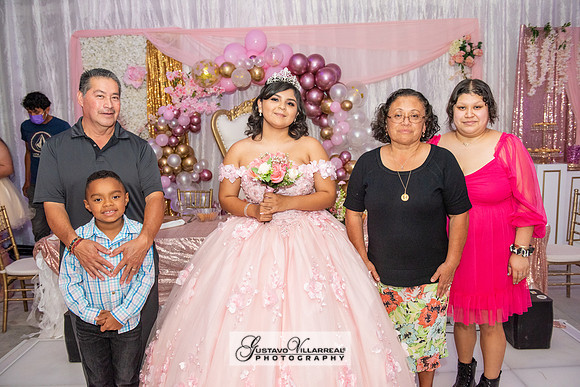 Brianna Villafan Quinceanera photography and video at Kenneth Hahn State Park in Los Angeles Ca, Salehs Palace reception hall in Whittier Ca by Gustavo Villarreal photography