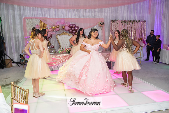 Brianna Villafan Quinceanera photography and video at Kenneth Hahn State Park in Los Angeles Ca, Salehs Palace reception hall in Whittier Ca by Gustavo Villarreal photography